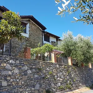 casa-elisa-dolcedo.hotelitalianriviera.com/